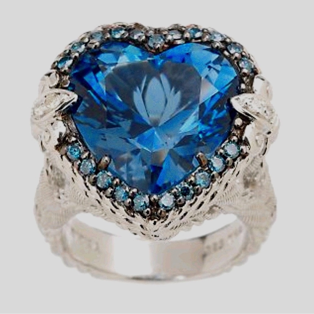 Judith Ripka Smithsonian London Blue Topaz and diamond ring! Rare! Size 7